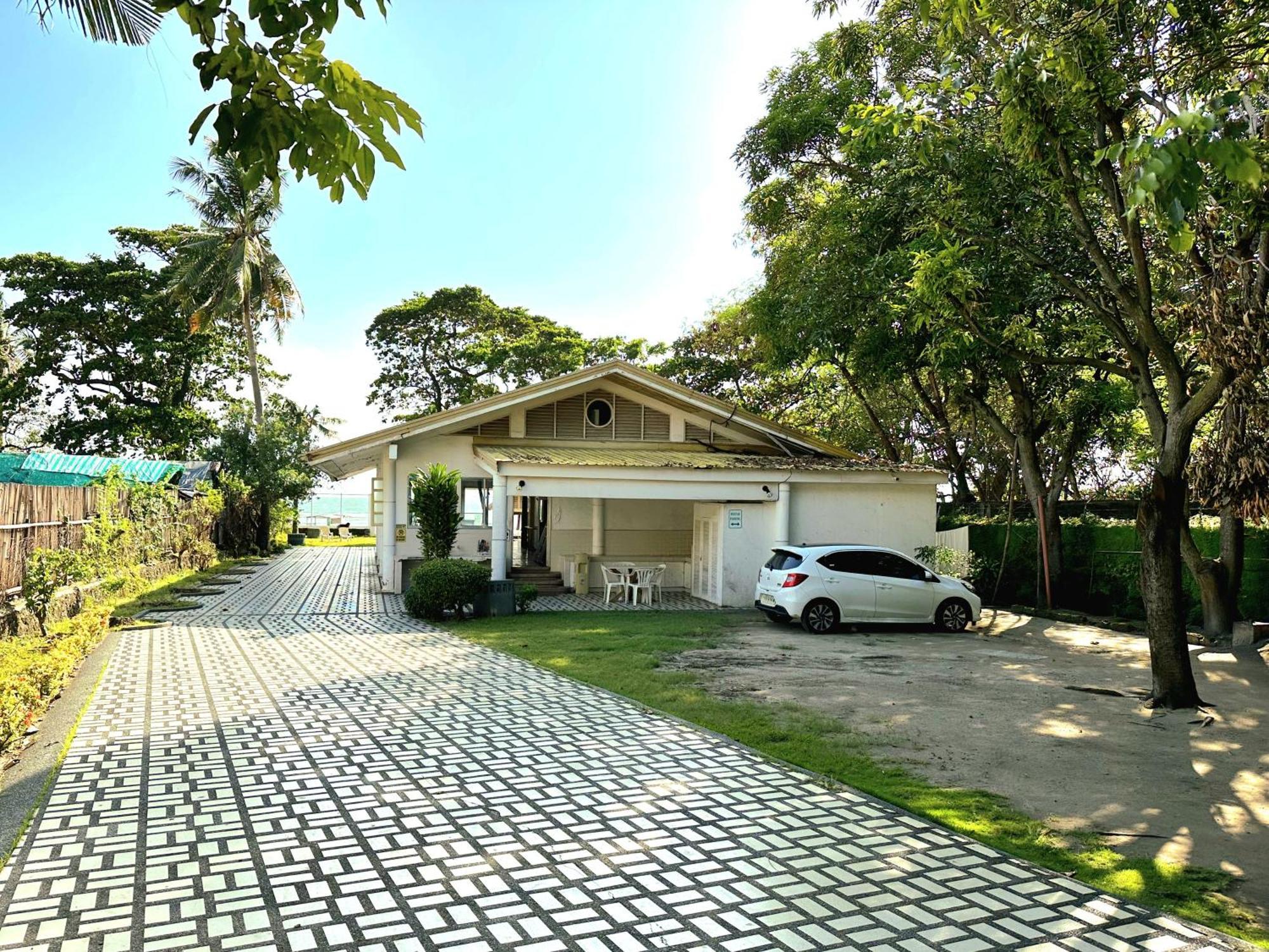 White House, Batangas Villa Lian Exterior photo