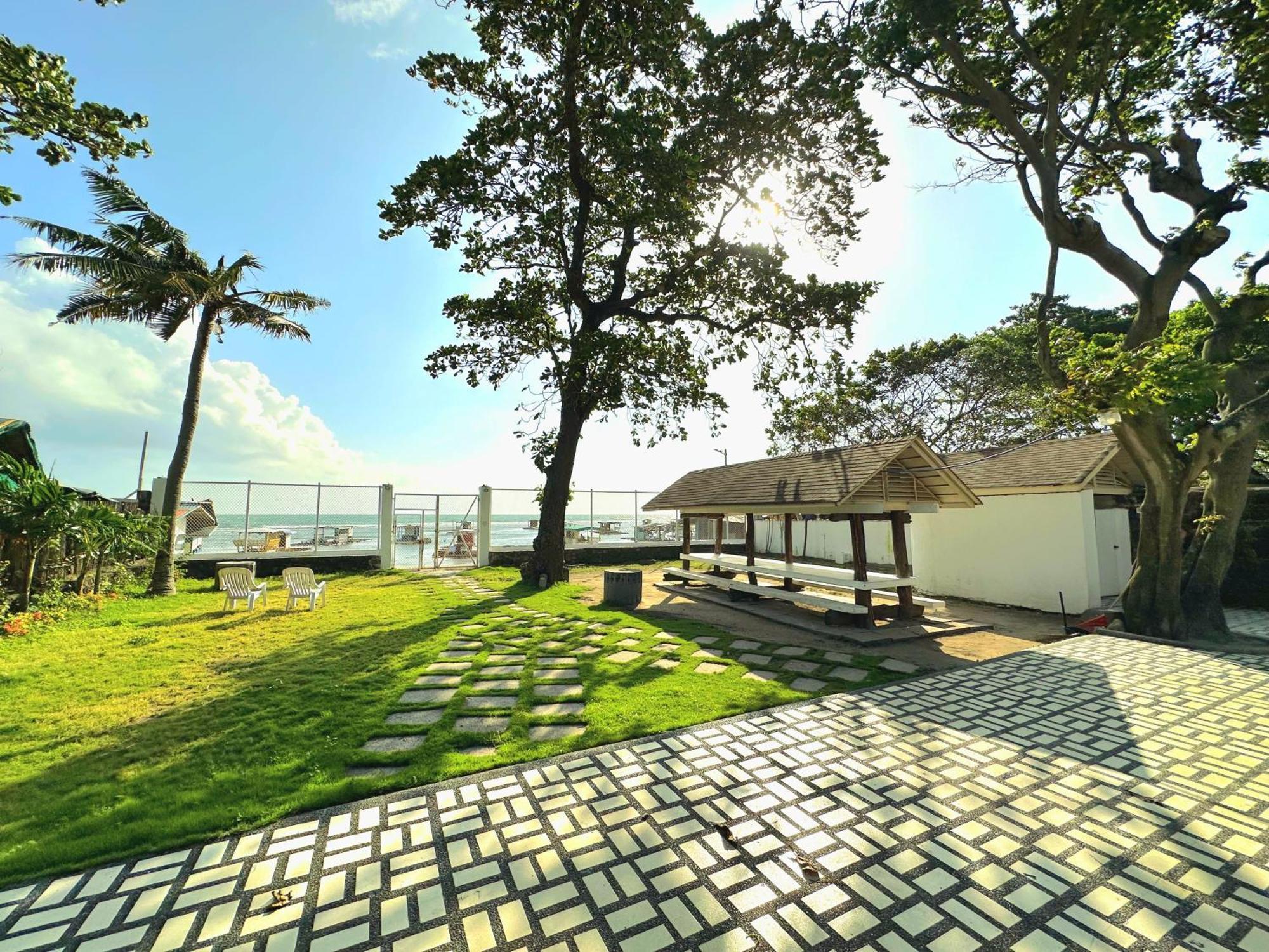 White House, Batangas Villa Lian Exterior photo